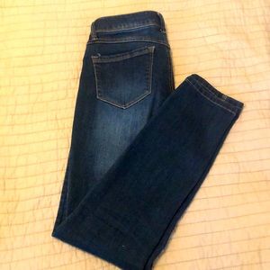 1822 Denim Mid Rise Skinny Jeans